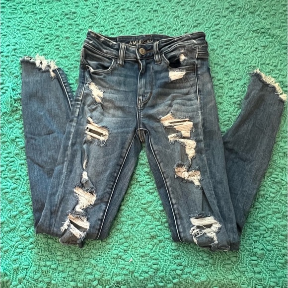 American Eagle Distressed Skinny Jeans - Picture 2 of 4